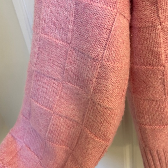 Pink weave sweater - Picture 4 of 4